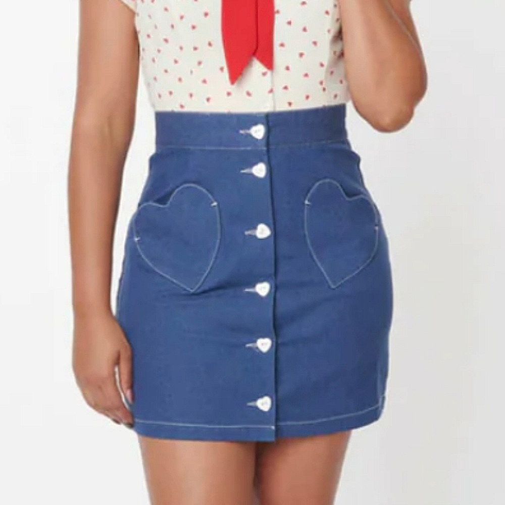 💘 Valentine's Day 💘 NWT Smak Parlour Heart ❤️ Pocket Button Up Skirt